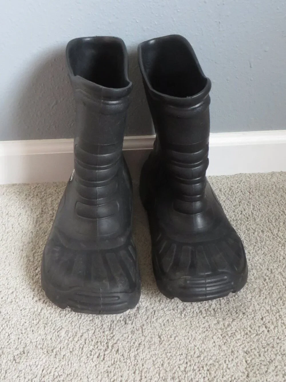 Crocs men/women georgie rain rubber boots size 10/12 black
